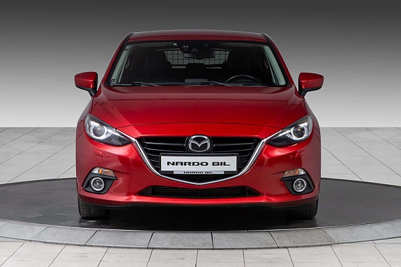 Mazda 3 3 of 5