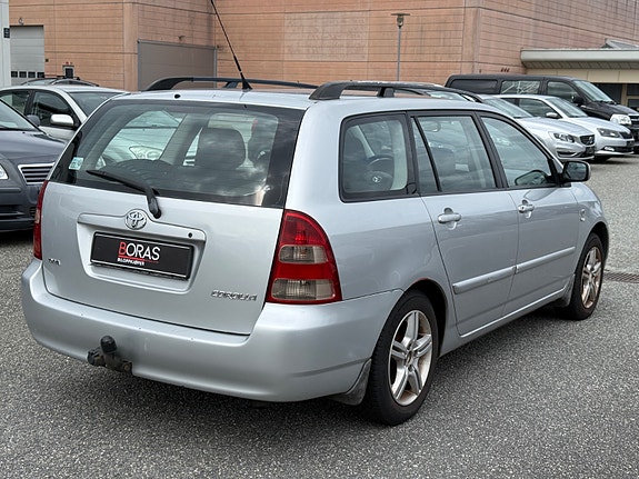 Toyota Corolla 5 of 5