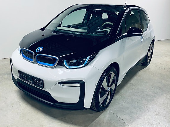 BMW i3 2 of 5