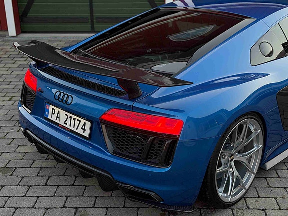 Audi R8 25 of 30