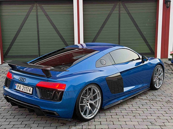 Audi R8 24 of 30