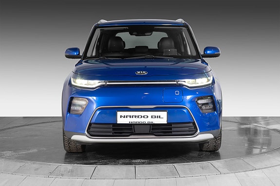 Kia e-Soul 2 of 5