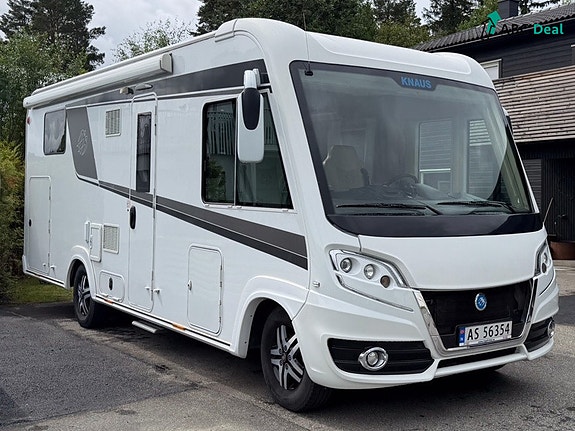 Knaus R 04 SKY I 700 LX 2 of 30