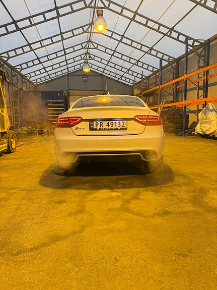 Audi RS5 5 of 5