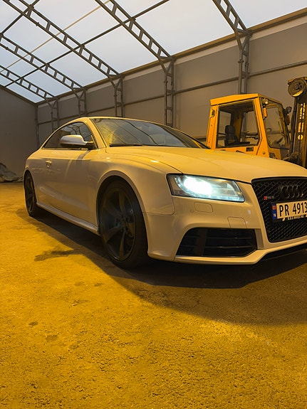 Audi RS5 4 of 5