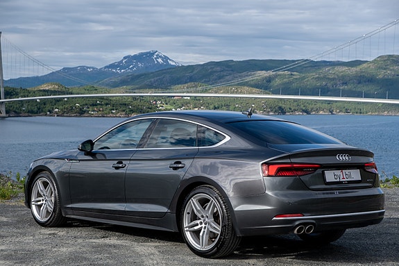 Audi A5 4 of 5