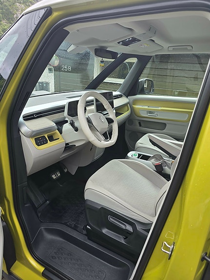 Volkswagen ID. Buzz 6 of 13
