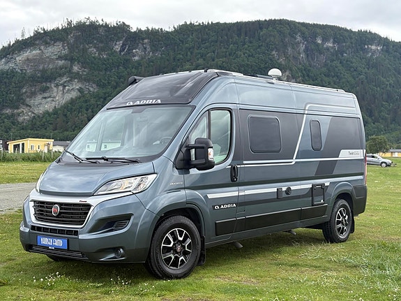 Adria Twin 600 Supreme SPB 9G / SOLCELLE / KROK / MARKISE / ATS / GASS ALARM / 3 of 5