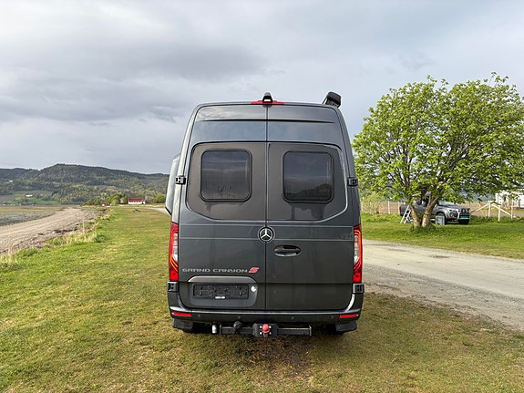 Hymer Grand Canyon S DIESEL TRUMA / BAKHJULSDRIFT / KROK / MERCHEDES / SKINN 4 of 5