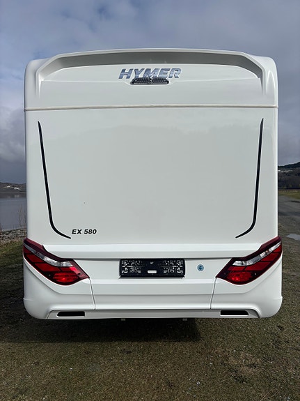 Hymer EXT 580 Compact, 221cm bredde og kun 693,5cm lang, Automat++ 4 of 5