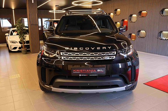 Land Rover Discovery 3 of 5