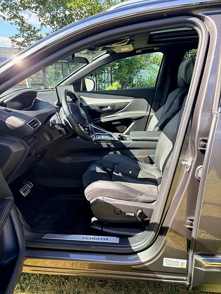 Peugeot 5008 5 of 12