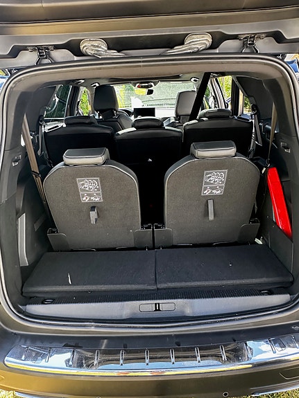 Peugeot 5008 9 of 12