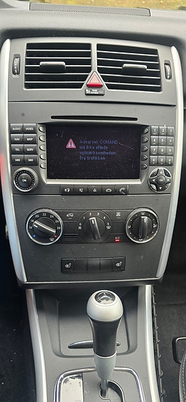 Mercedes-Benz B180 11 of 18