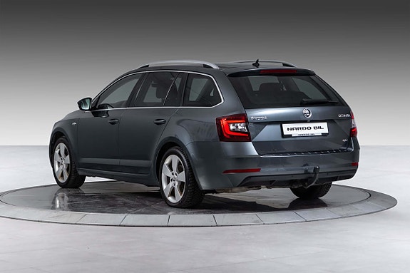 Skoda Octavia 4 of 5