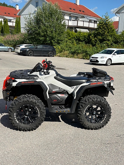 Can-Am Outlander 570 pro 2016 2 of 10