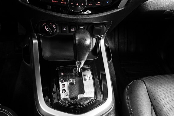 Nissan Navara 24 of 30