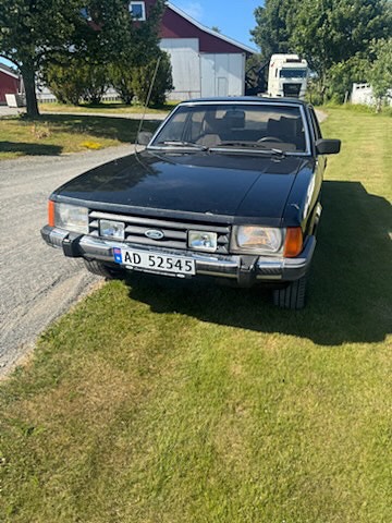 Ford Granada 2 of 9