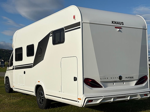 Knaus LIVE WAVE 700 MEG PLATINUM SELECTION LUFT FJERING BAK / GULVTEPPER / DIESEL TRUMA / ++ 4 of 5