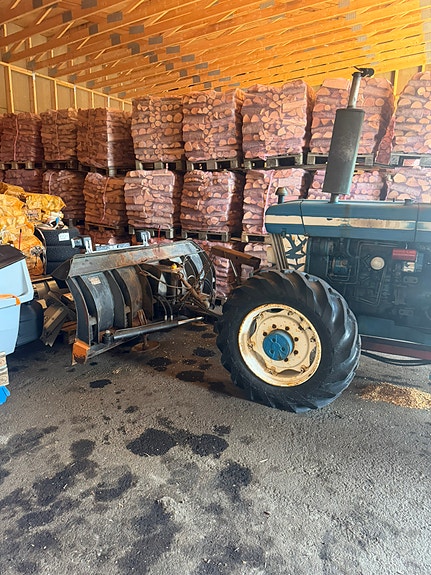 Ford 5610 2 of 4