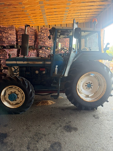 Ford 5610 3 of 4