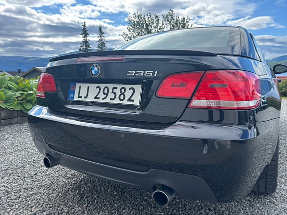 BMW 335i 9 of 30