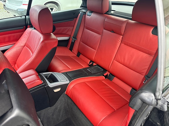 BMW 335i 26 of 30