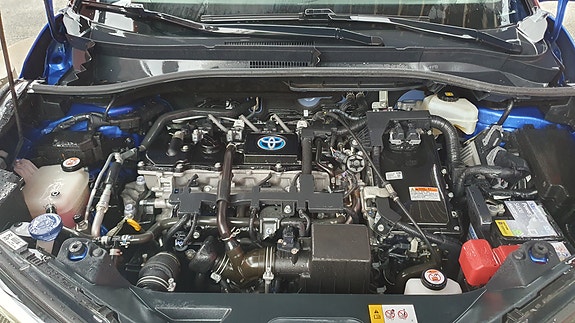 Toyota C-HR 22 of 24