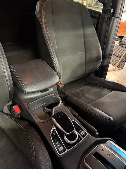 Mercedes-Benz X350 d 9 of 14