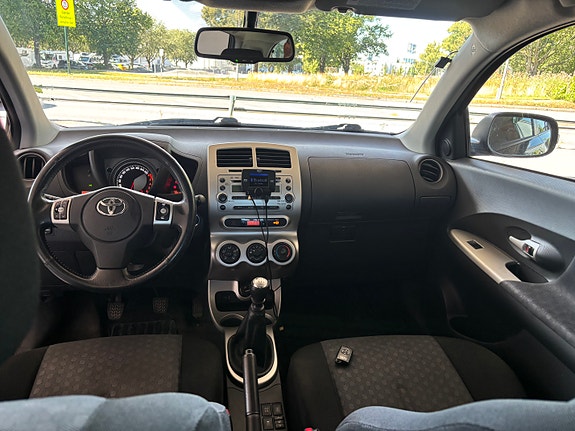 Toyota Urban Cruiser 16 of 30