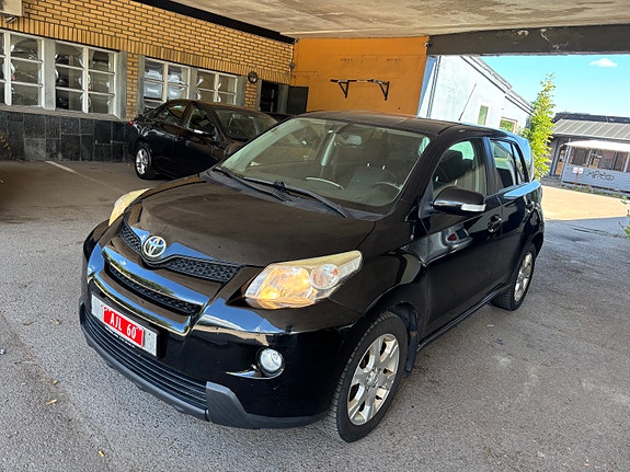 Toyota Urban Cruiser 3 of 30