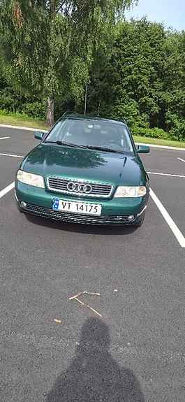Audi A4 4 of 5