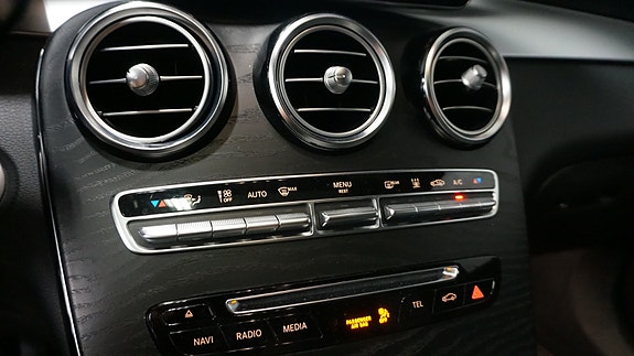 Mercedes-Benz GLC350 e 23 of 29