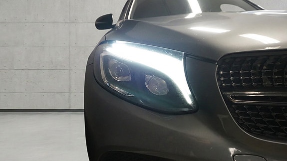 Mercedes-Benz GLC350 e 5 of 29