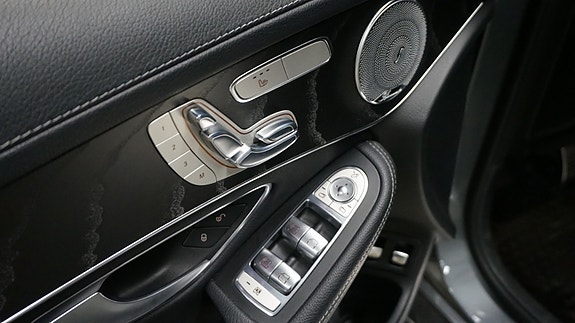Mercedes-Benz GLC350 e 11 of 29