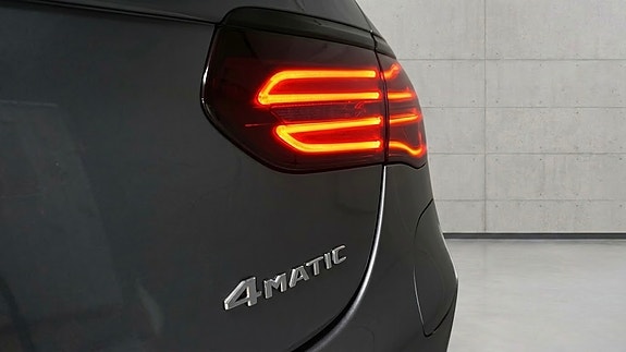 Mercedes-Benz GLC350 e 8 of 29
