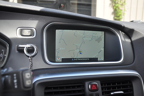 Volvo V40 10 of 19