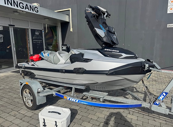 Sea-Doo GTX 300 (2021) – toppmodell med kraft, komfort og komplett pakke 2 of 8