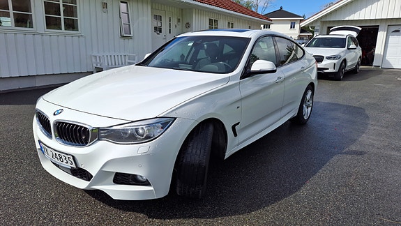 BMW 320d 3 of 5