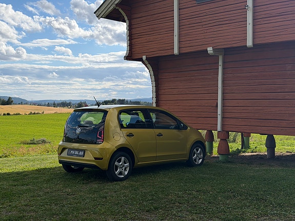 Volkswagen UP! 6 of 21
