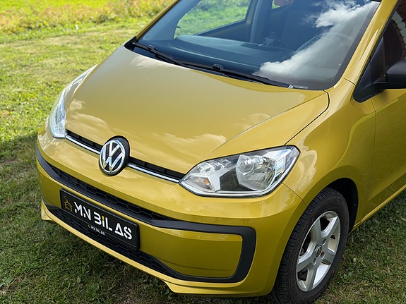 Volkswagen UP! 5 of 21