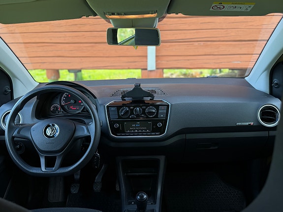 Volkswagen UP! 19 of 21