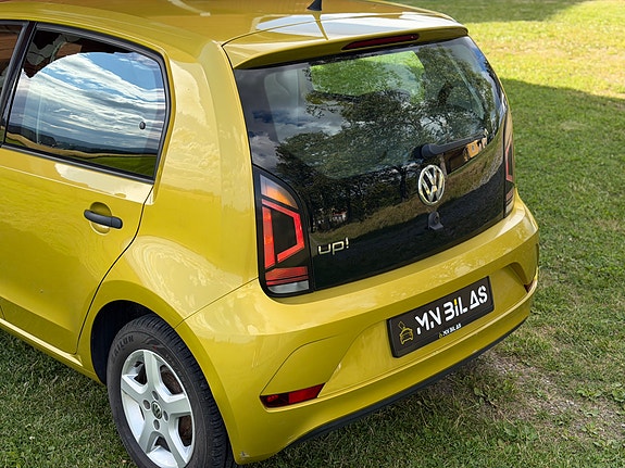 Volkswagen UP! 9 of 21