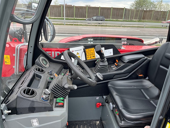 Weidemann T4512/Kan kjøres på maskinhenger etter bil 9 of 12