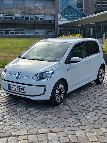 Volkswagen e-Up! 2 of 5