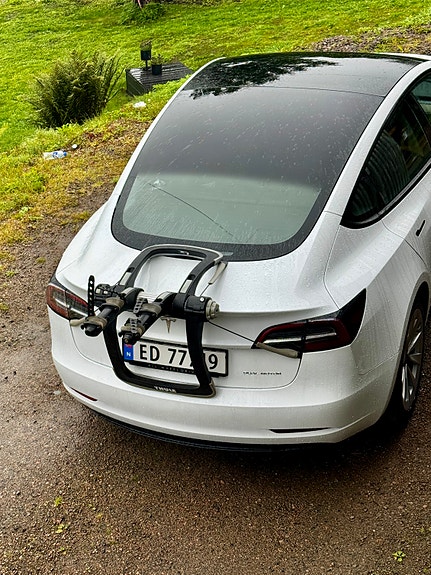 Tesla Model 3 13 of 13