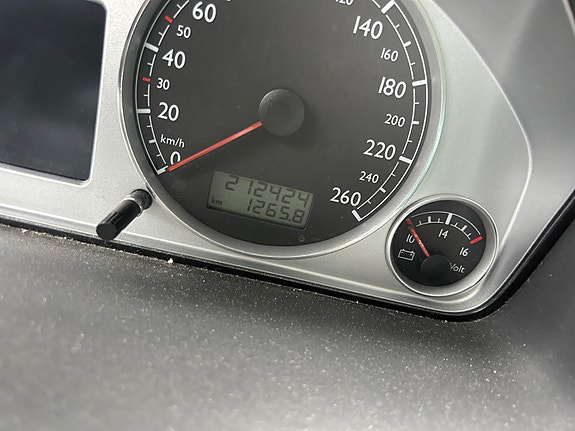 Volkswagen Sharan 12 of 28