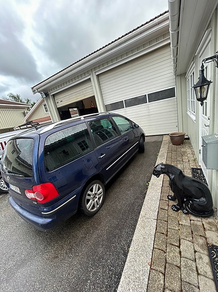 Volkswagen Sharan 2 of 28