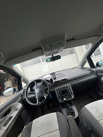 Volkswagen Sharan 10 of 28