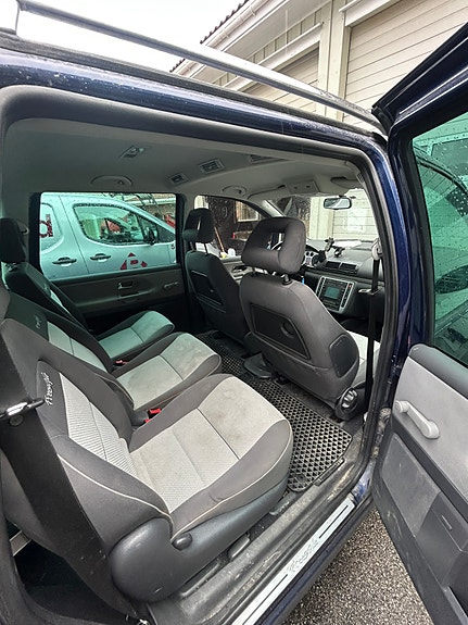 Volkswagen Sharan 6 of 28